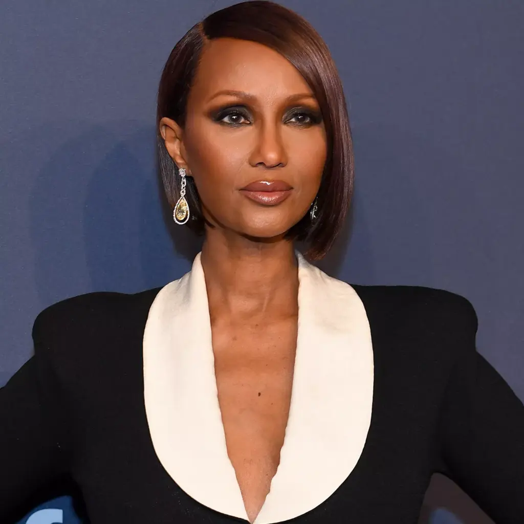 Poševni bob koji dodaje širinu u području brade i uravnotežuje duguljasto lice